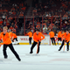 Illustration for article titled Flyers Fans Boo Ice Guys For Not Being Ice Girls